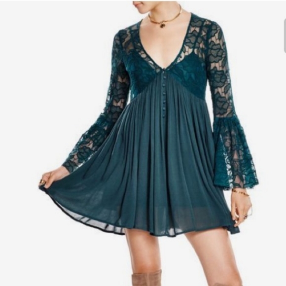 Free People Dresses & Skirts - 🎄Free people green lace dress
